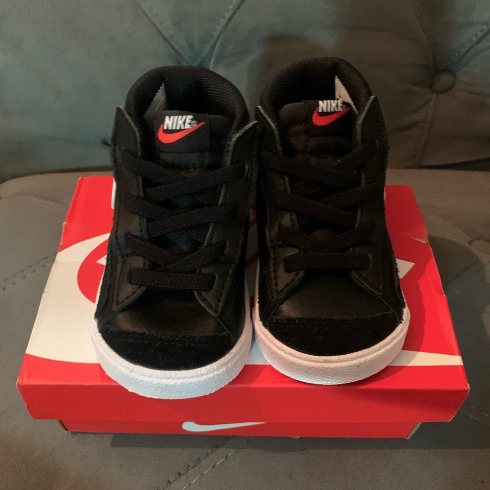 Nike Blazer Mid '77
Baby/Toddler Shoes 4c